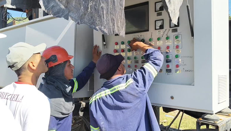 4-in-1 50t mobile crusher on-site train salvador