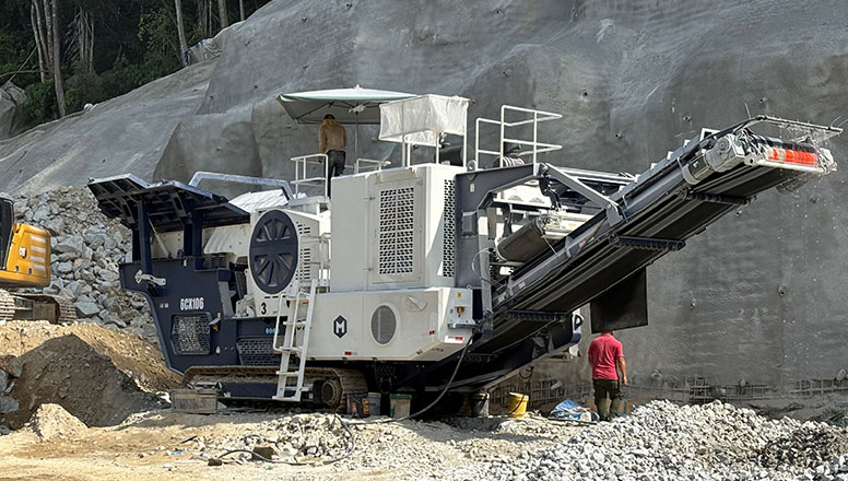 mobile crusher crawler chasis